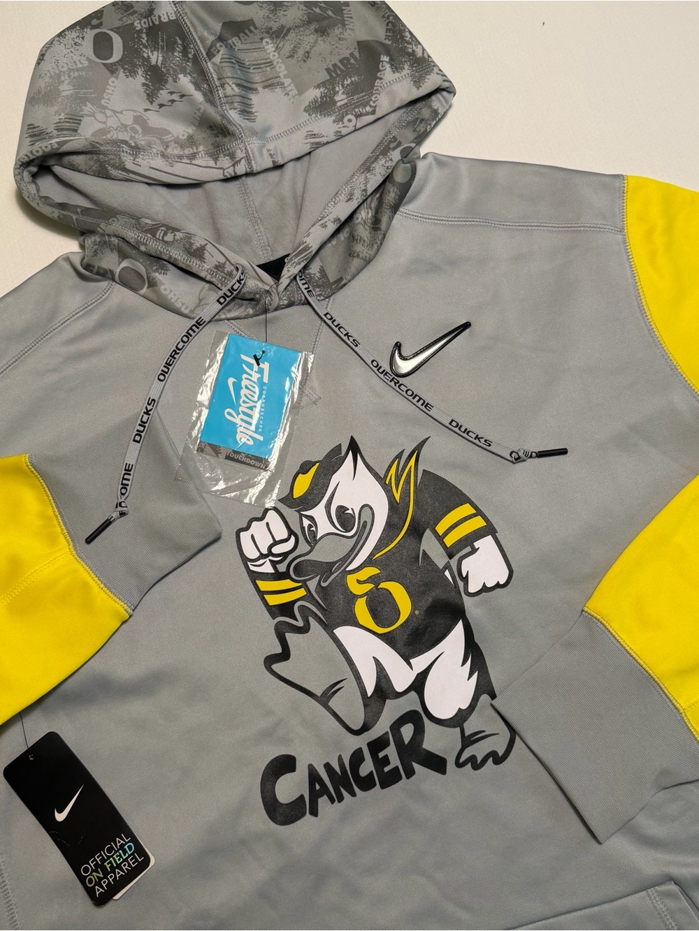 Nike Oregon Ducks Stomp Out Cancer Hoodie Men 2XL Doernbecher Player Issue